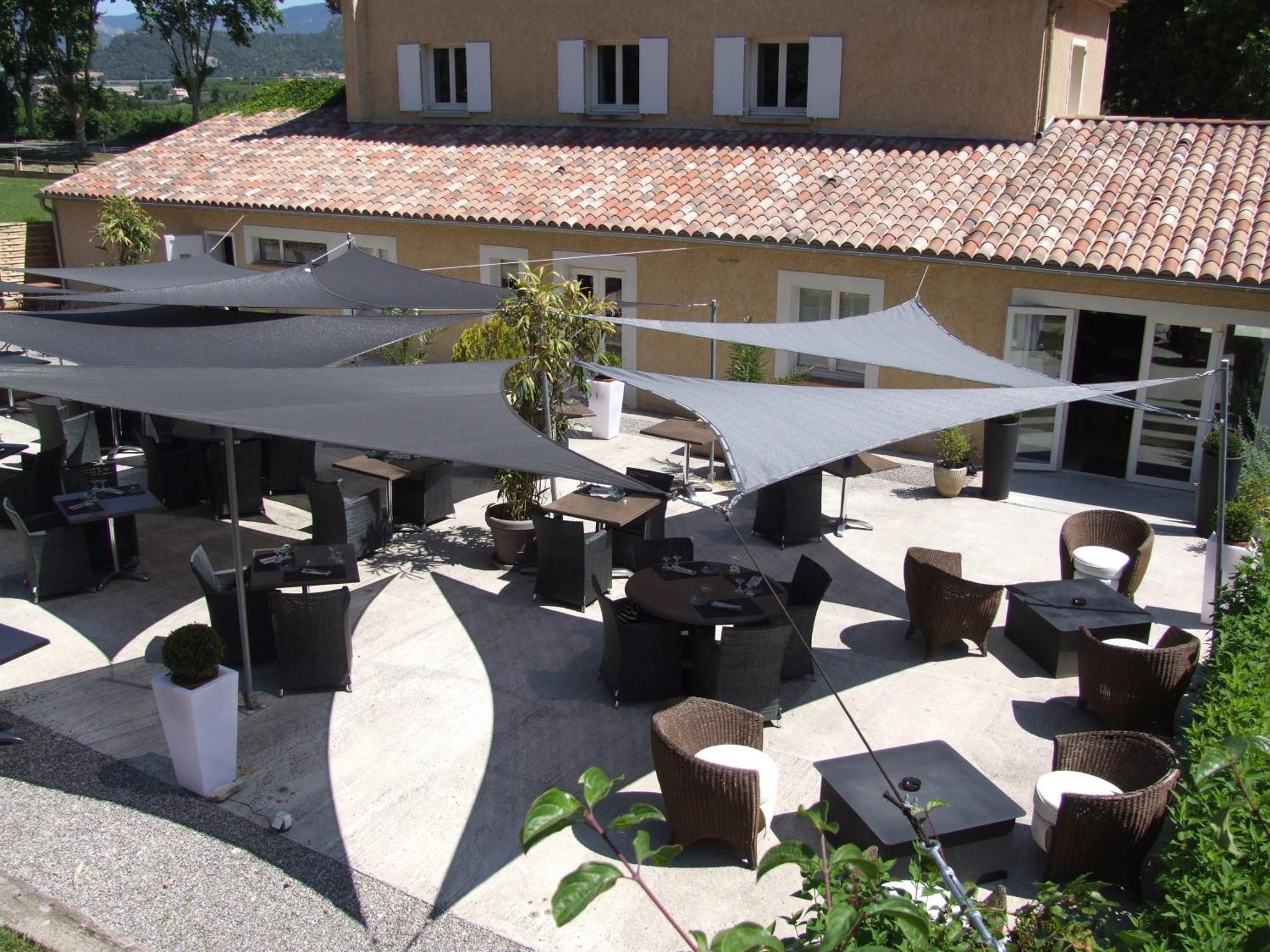 Logis Hotel La Magnanerie - Cote Bistro Aubignosc Exterior foto